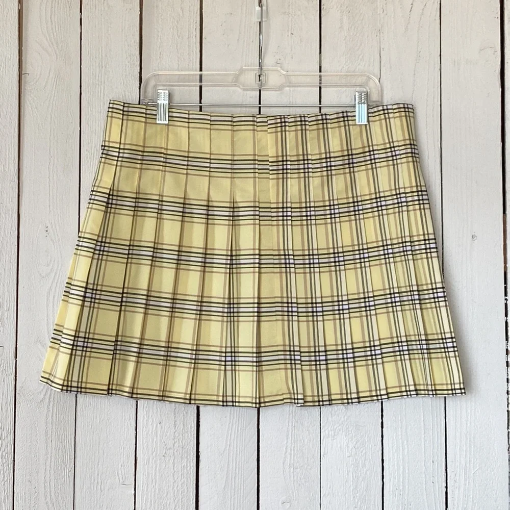 Tennis Skirt - Picture 5 of 12